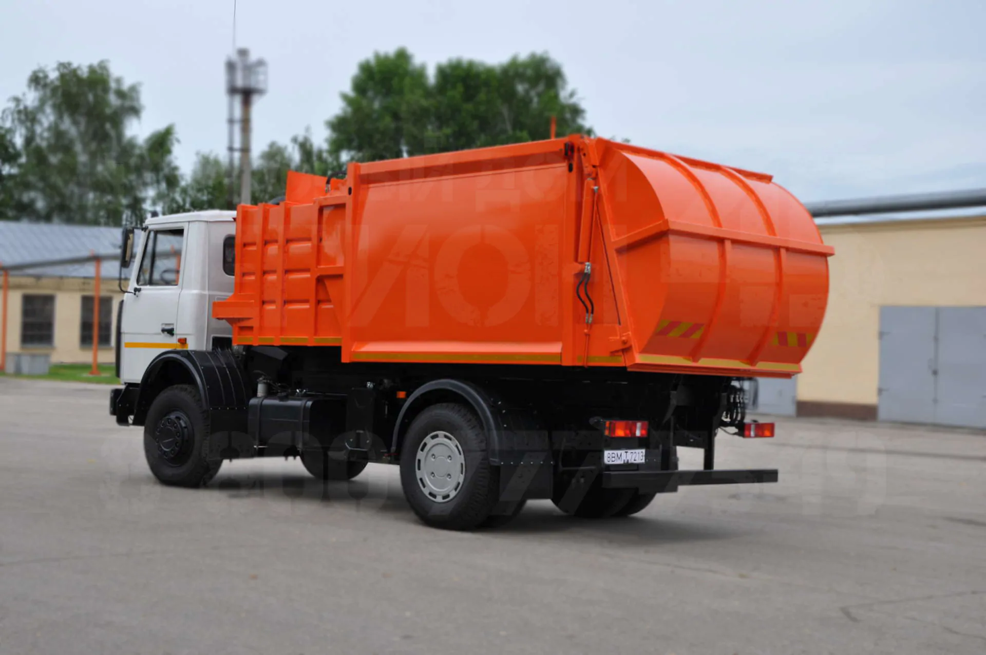 Купить Мусоровоз МАЗ МК-3552-03 и другую дорожную, коммунальную, строительную спецтехнику в Торговом Доме «Регион 45».
