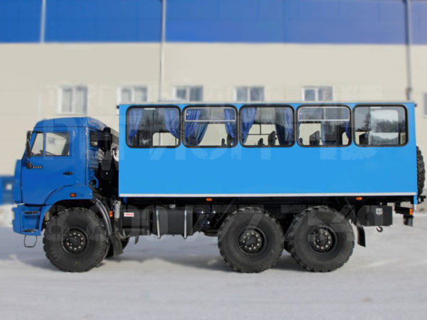 Купить Вахтовый автобус Камаз 43502-3036 и другую дорожную, коммунальную, строительную спецтехнику в Торговом Доме «Регион 45».