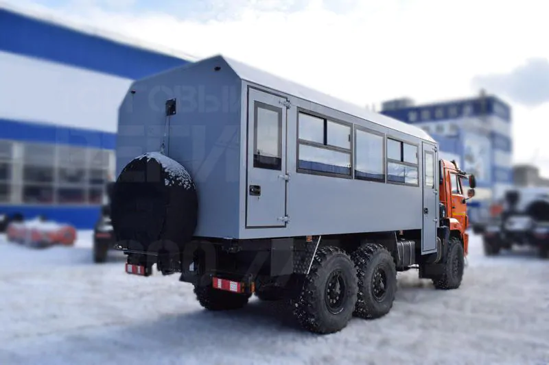 Купить Вахтовый автобус Камаз 43502-3036 и другую дорожную, коммунальную, строительную спецтехнику в Торговом Доме «Регион 45».