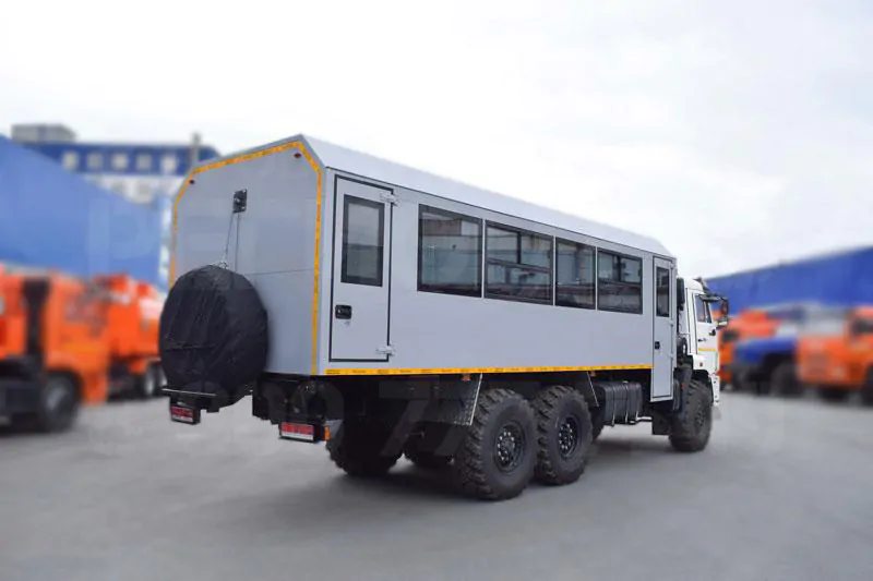 Купить Вахтовый автобус Камаз 43502-3036 и другую дорожную, коммунальную, строительную спецтехнику в Торговом Доме «Регион 45».