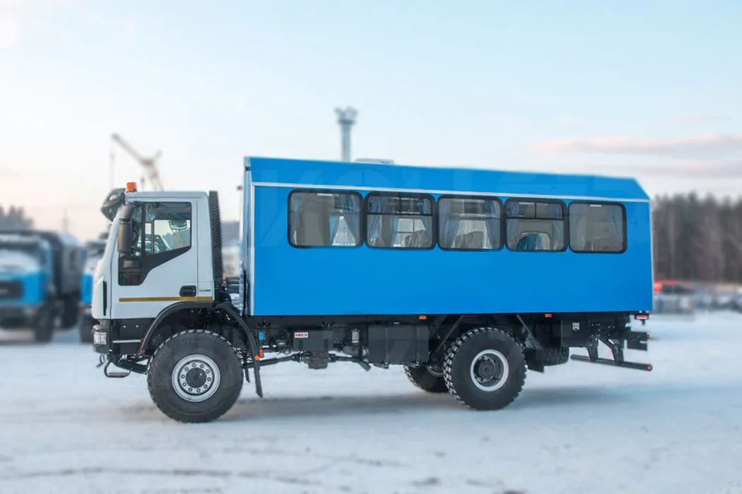 Купить Вахтовый автобус IVECO-AMT 423900 и другую дорожную, коммунальную, строительную спецтехнику в Торговом Доме «Регион 45».