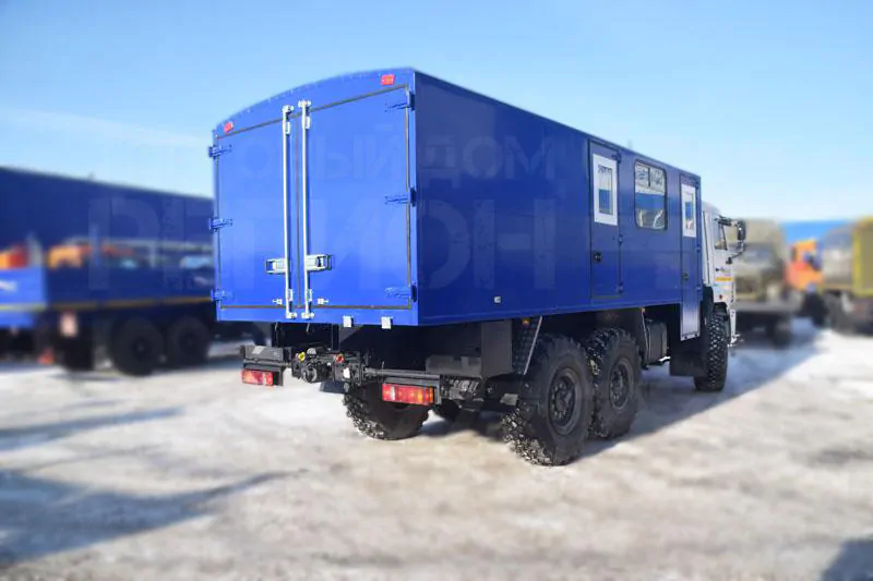 Купить Вахтовый автобус Камаз 43502-3036 и другую дорожную, коммунальную, строительную спецтехнику в Торговом Доме «Регион 45».