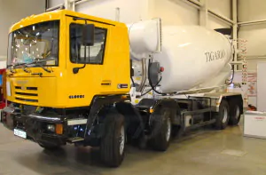 Купить Автобетоносмеситель 4DA 12DO на шасси Gloros А4302С 8х4 (с приводом от шасси автомобиля) и другую дорожную, коммунальную, строительную спецтехнику в Торговом Доме «Регион 45».