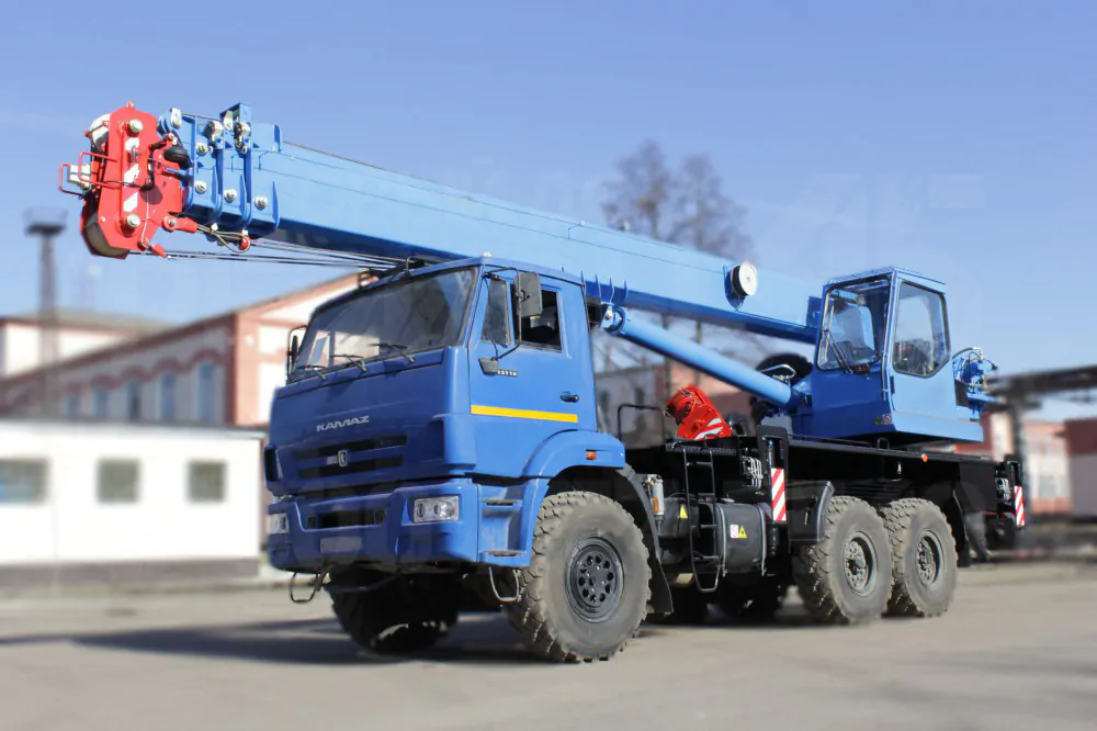 Купить Автокран КамАЗ-43118 КС-55713-5К-3 (6х6) и другую дорожную, коммунальную, строительную спецтехнику в Торговом Доме «Регион 45».