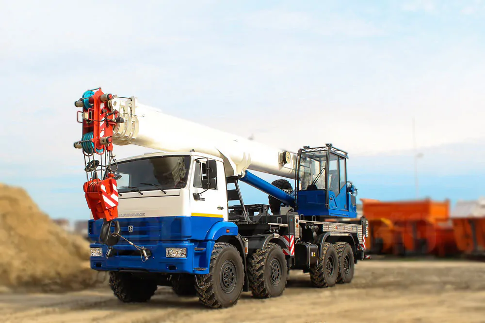 Купить Автокран КамАЗ-63501 КС-65719-3К-1 (8х8) и другую дорожную, коммунальную, строительную спецтехнику в Торговом Доме «Регион 45».