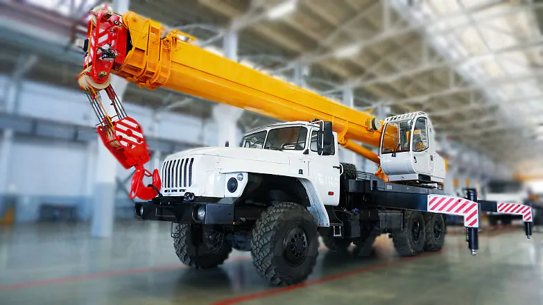 Купить Автокран УРАЛ КС-45717-1Р и другую дорожную, коммунальную, строительную спецтехнику в Торговом Доме «Регион 45».