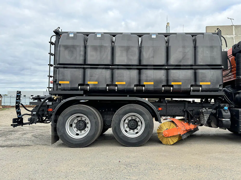 Купить Оборудование для распределения жидких реагентов КДМ и другую дорожную, коммунальную, строительную спецтехнику в Торговом Доме «Регион 45».