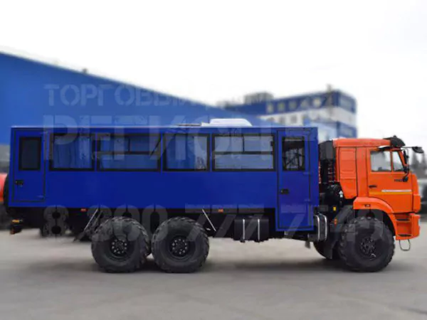 Купить Вахтовый автобус Камаз 43502-3036 и другую дорожную, коммунальную, строительную спецтехнику в Торговом Доме «Регион 45».