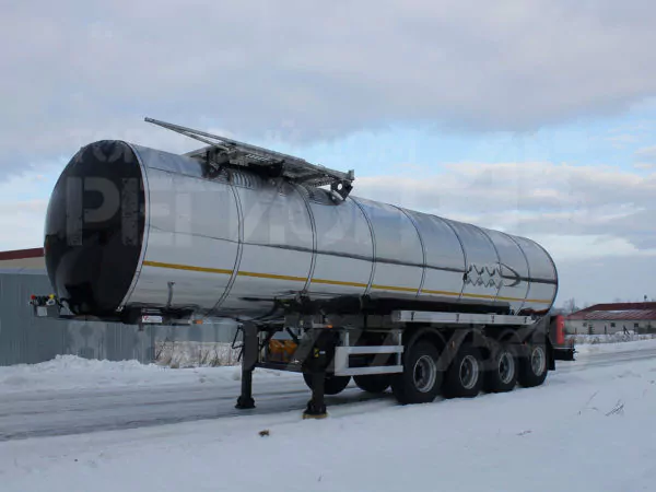 Купить Полуприцеп битумовоз SF4B30 и другую дорожную, коммунальную, строительную спецтехнику в Торговом Доме «Регион 45».