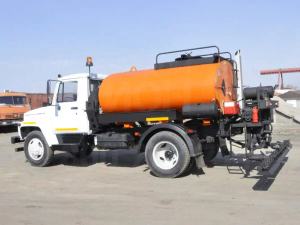 Купить Автогудронатор ГАЗ 3309 и другую дорожную, коммунальную, строительную спецтехнику в Торговом Доме «Регион 45».